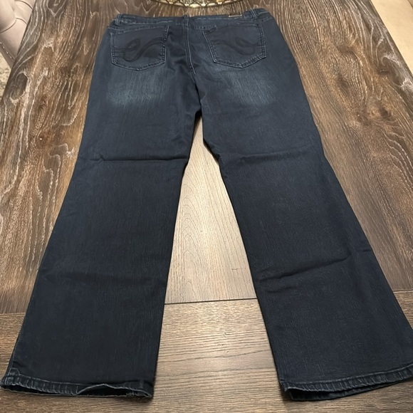 🔴🔴 EARL JEANS SLIM BOOTCUT JEANS SIZE 18W - Picture 7 of 7